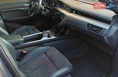 Позашляховик / Кросовер Audi e-tron 2019 в Хмельницькому