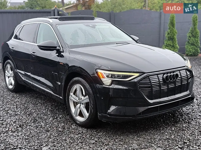 Audi e-tron 2019