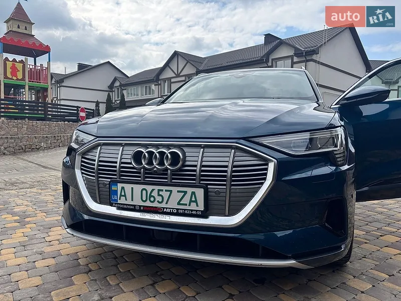 Audi e-tron