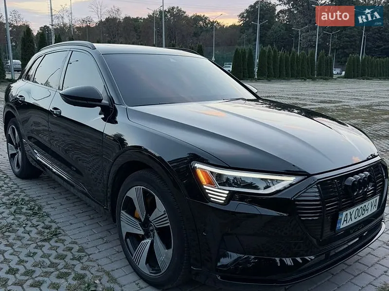 Audi e-tron