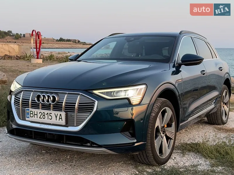 Audi e-tron
