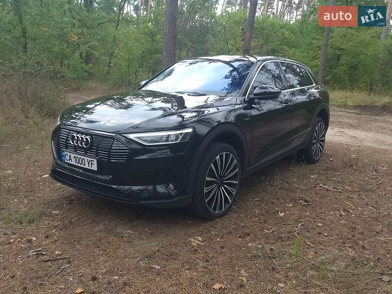 Позашляховик / Кросовер Audi e-tron 2020 в Черкасах