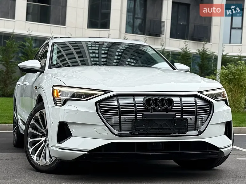 Audi e-tron 2019