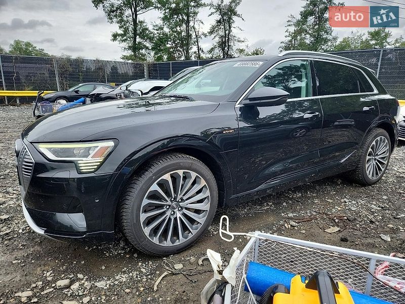 Audi e-tron 2019
