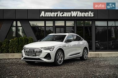 Позашляховик / Кросовер Audi e-tron 2020 в Чернівцях