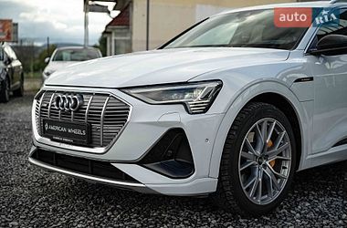 Позашляховик / Кросовер Audi e-tron 2020 в Чернівцях