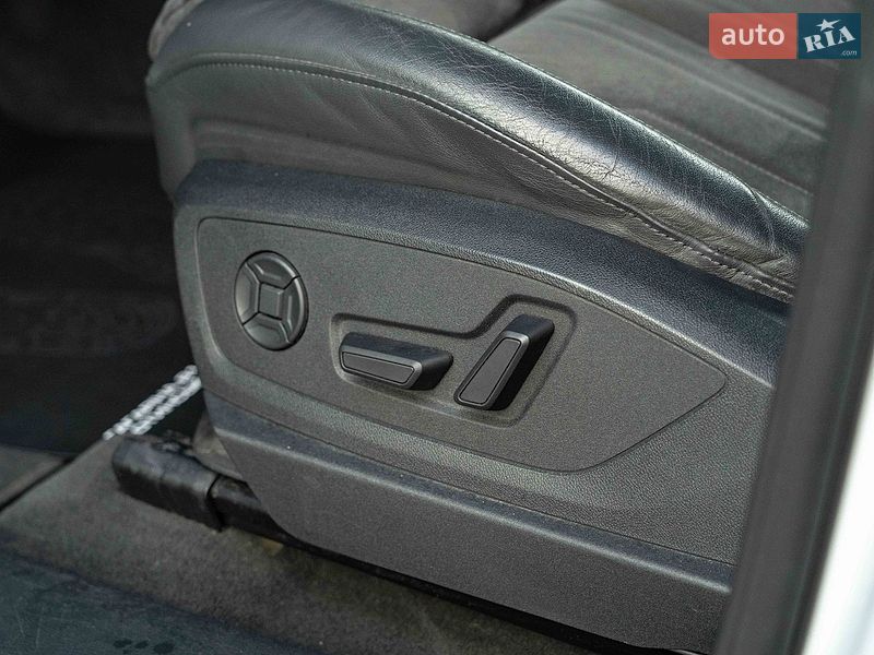 Позашляховик / Кросовер Audi e-tron 2020 в Чернівцях