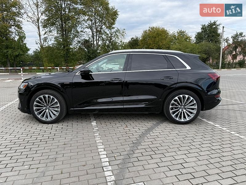 Позашляховик / Кросовер Audi e-tron 2019 в Коломиї