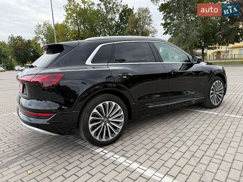 Позашляховик / Кросовер Audi e-tron 2019 в Коломиї