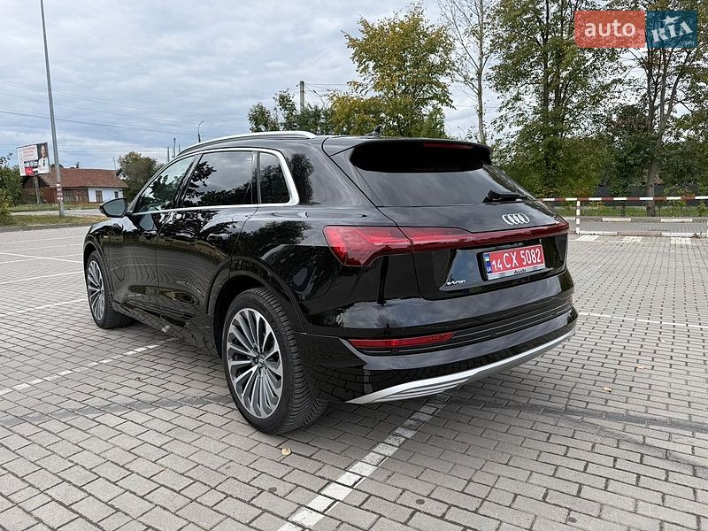 Позашляховик / Кросовер Audi e-tron 2019 в Коломиї