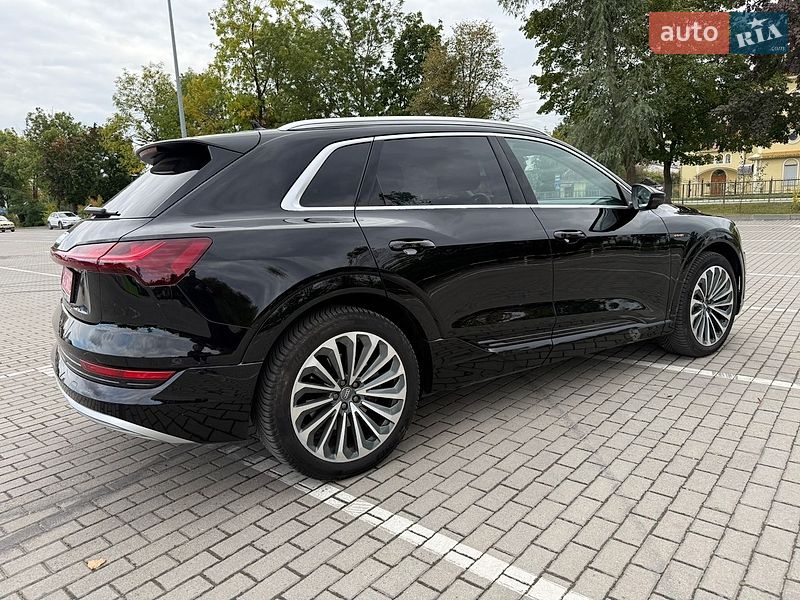 Позашляховик / Кросовер Audi e-tron 2019 в Коломиї
