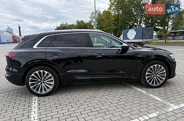 Позашляховик / Кросовер Audi e-tron 2019 в Коломиї