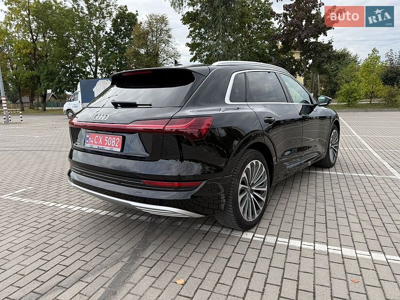 Позашляховик / Кросовер Audi e-tron 2019 в Коломиї