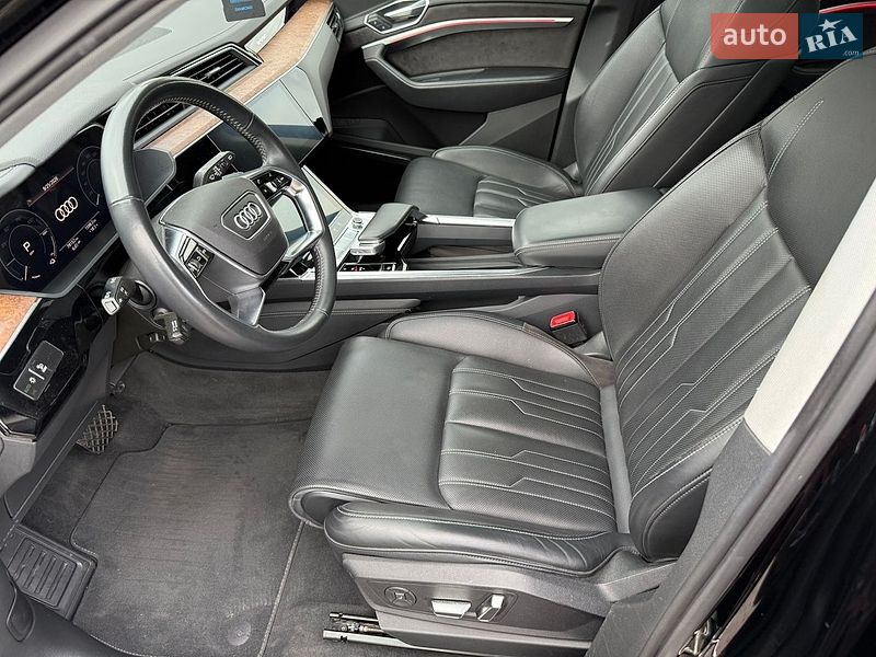 Позашляховик / Кросовер Audi e-tron 2019 в Коломиї