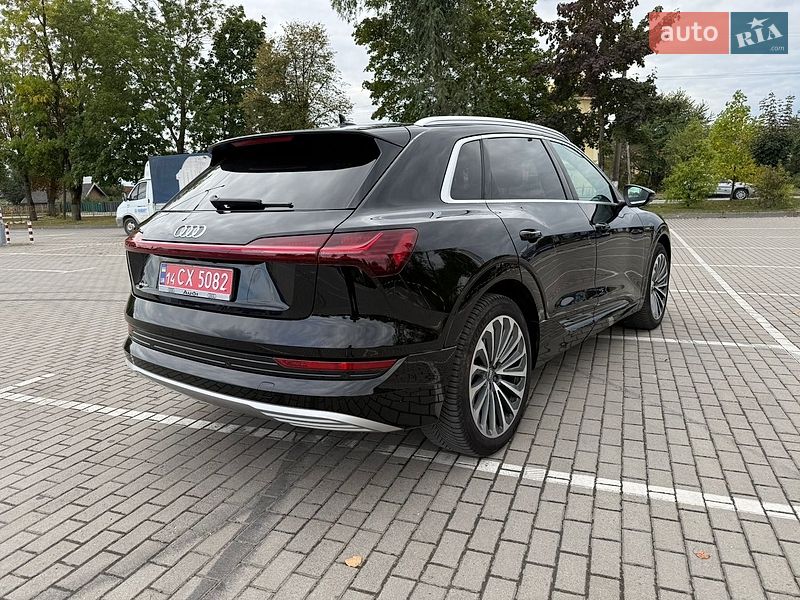 Позашляховик / Кросовер Audi e-tron 2019 в Коломиї