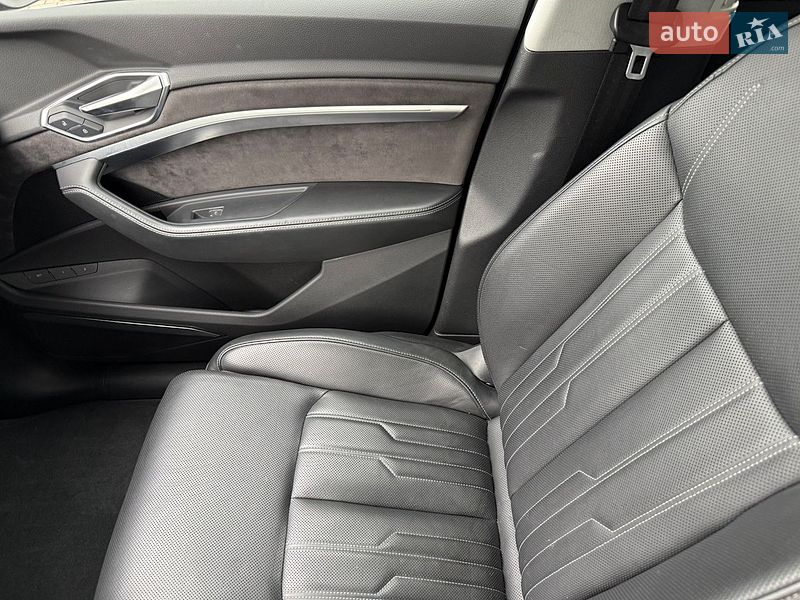 Позашляховик / Кросовер Audi e-tron 2019 в Коломиї