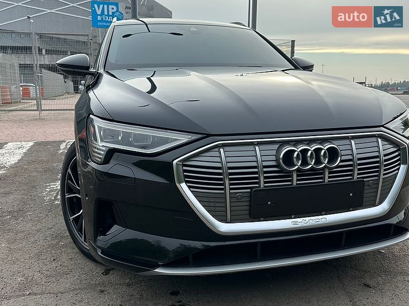 Позашляховик / Кросовер Audi e-tron 2019 в Львові фото 5 Позашляховик / Кросовер Audi e-tron 2019 в Львові