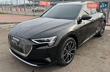 Позашляховик / Кросовер Audi e-tron 2019 в Львові фото 9 Позашляховик / Кросовер Audi e-tron 2019 в Львові