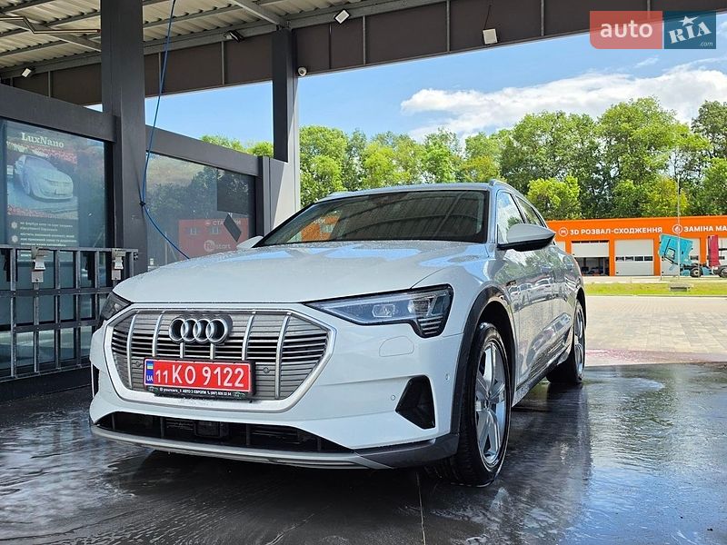 Позашляховик / Кросовер Audi e-tron 2018 в Луцьку