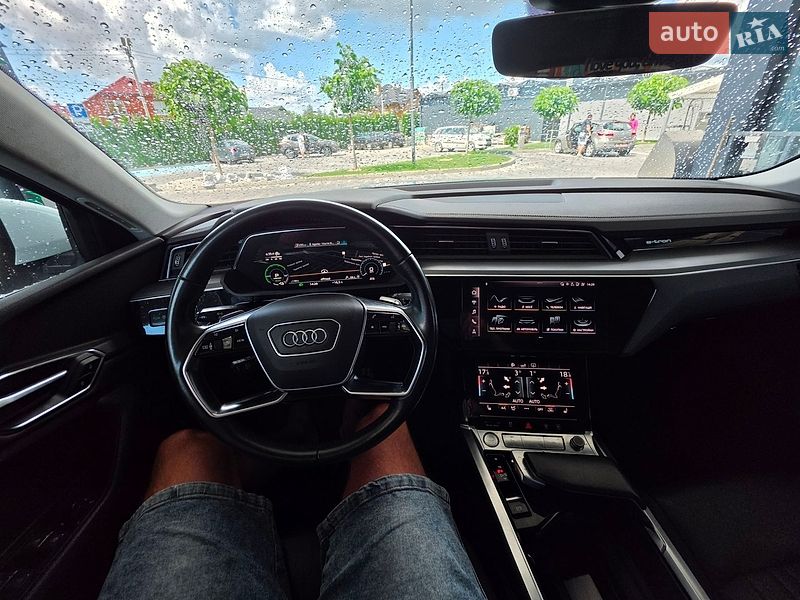 Позашляховик / Кросовер Audi e-tron 2018 в Луцьку