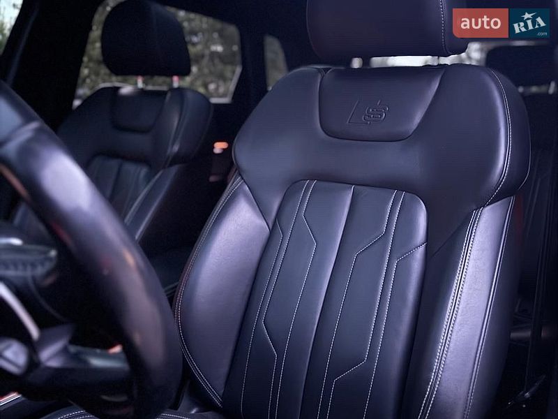 Позашляховик / Кросовер Audi e-tron 2021 в Дніпрі