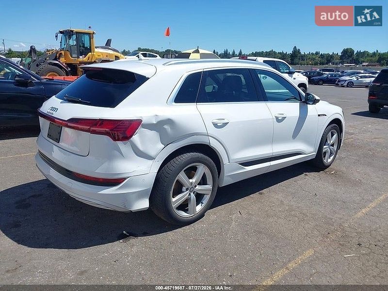Внедорожник / Кроссовер Audi e-tron 2019 в Черновцах фото 6 Внедорожник / Кроссовер Audi e-tron 2019 в Черновцах