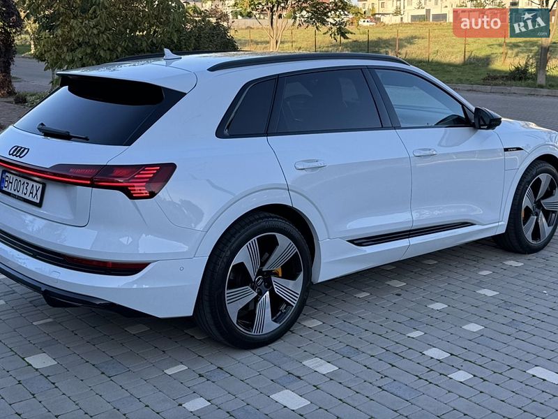 Позашляховик / Кросовер Audi e-tron 2021 в Тернополі фото 14 Позашляховик / Кросовер Audi e-tron 2021 в Тернополі