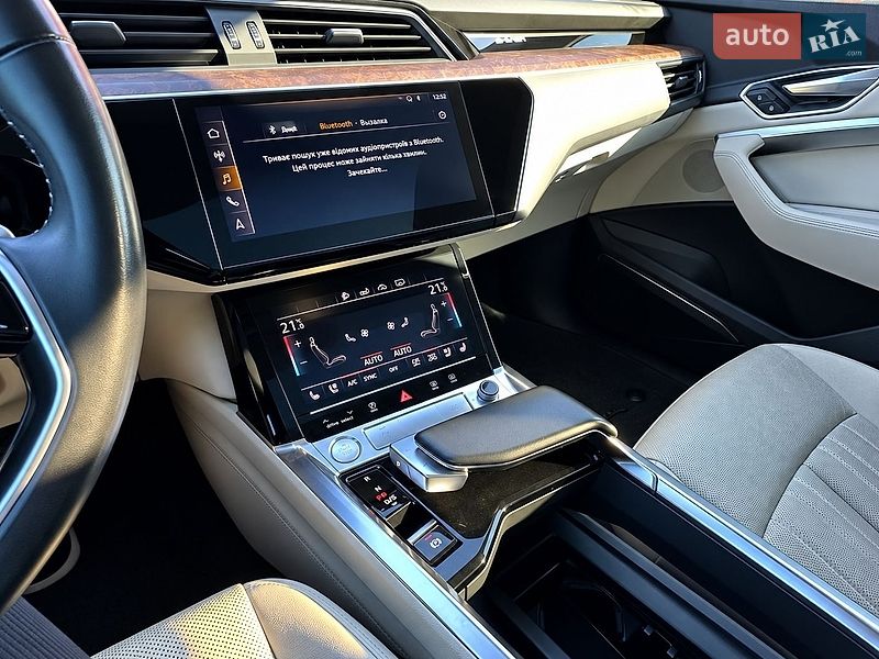 Позашляховик / Кросовер Audi e-tron 2019 в Одесі