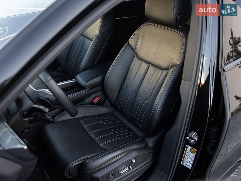 Позашляховик / Кросовер Audi e-tron 2022 в Луцьку