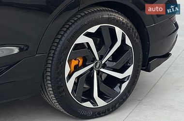 Внедорожник / Кроссовер Audi e-tron 2021 в Дубно
