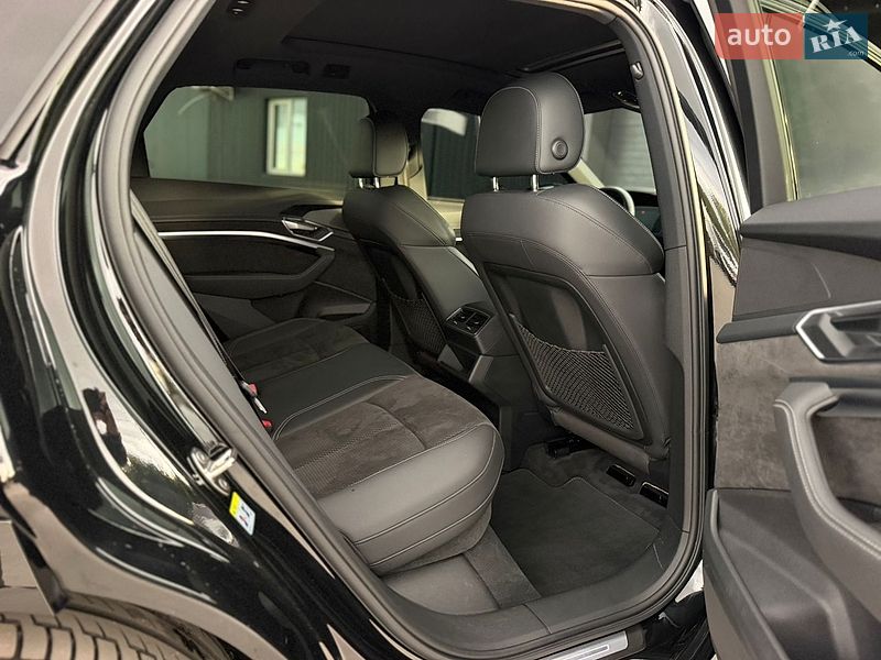 Внедорожник / Кроссовер Audi e-tron 2021 в Дубно