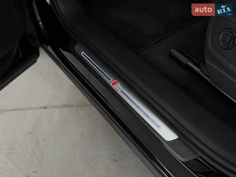 Внедорожник / Кроссовер Audi e-tron 2021 в Дубно