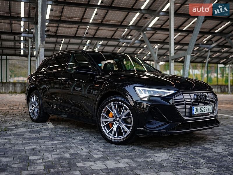 Audi e-tron 2021