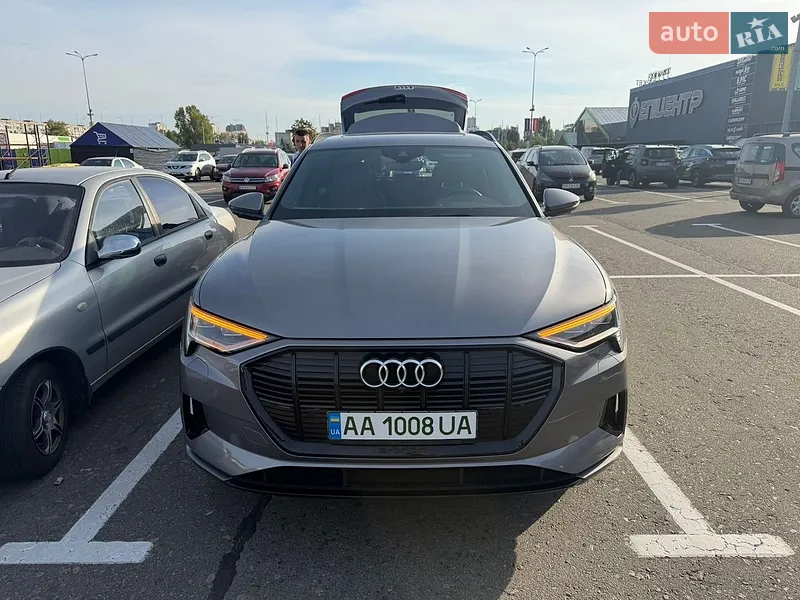 Audi e-tron