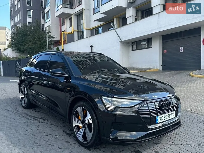 Audi e-tron