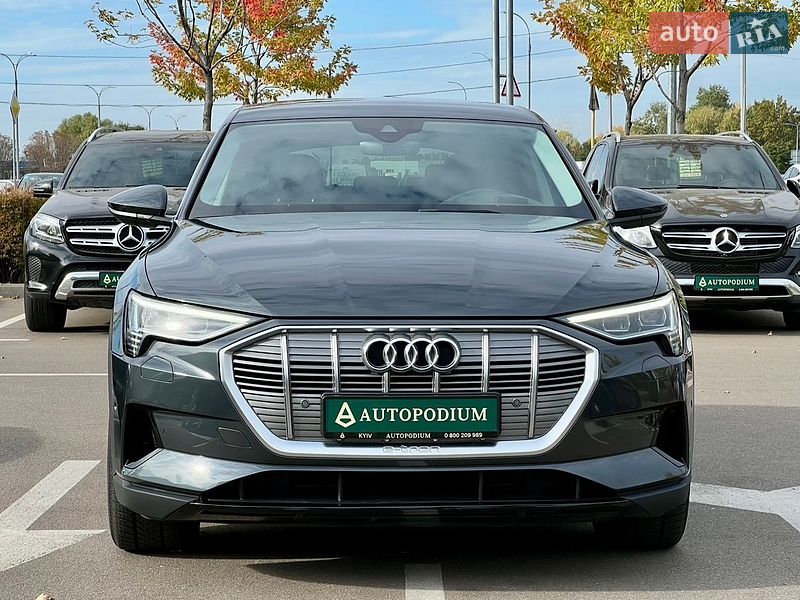 Внедорожник / Кроссовер Audi e-tron 2020 в Киеве