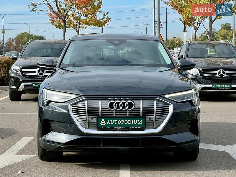 Внедорожник / Кроссовер Audi e-tron 2020 в Киеве