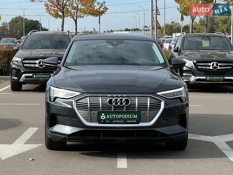 Внедорожник / Кроссовер Audi e-tron 2020 в Киеве