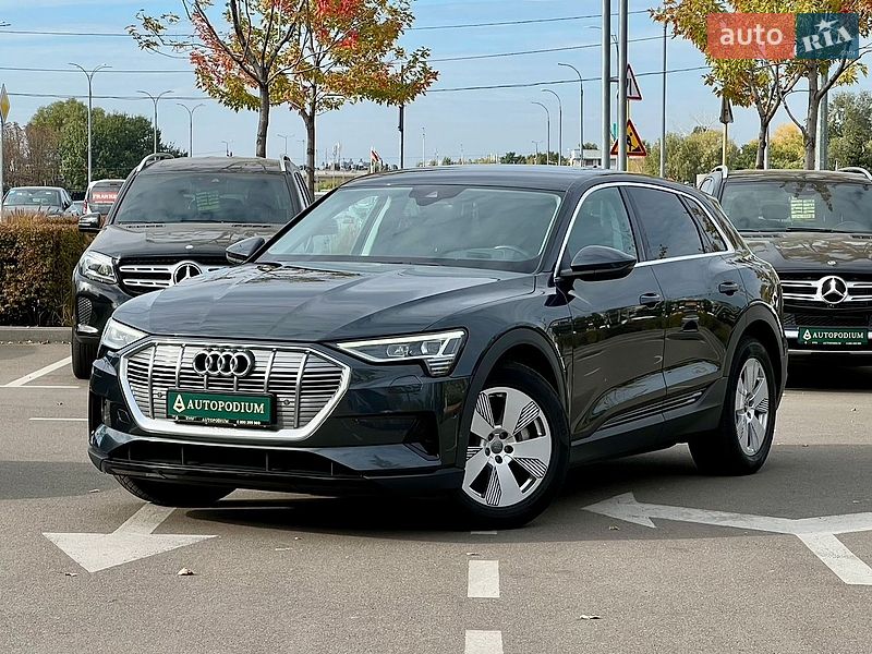 Внедорожник / Кроссовер Audi e-tron 2020 в Киеве
