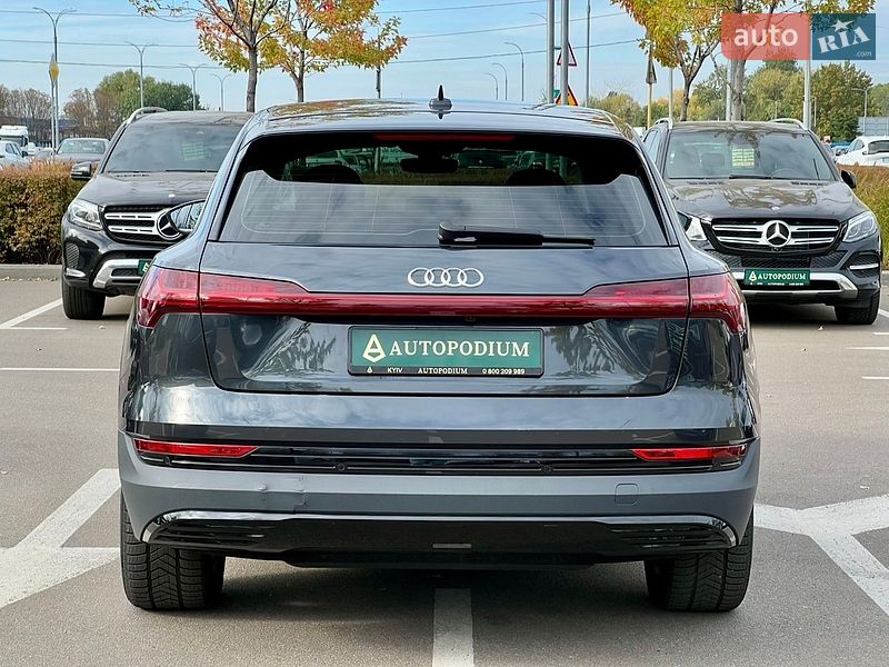 Внедорожник / Кроссовер Audi e-tron 2020 в Киеве
