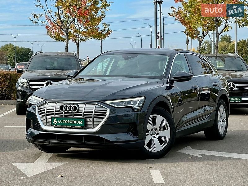 Внедорожник / Кроссовер Audi e-tron 2020 в Киеве