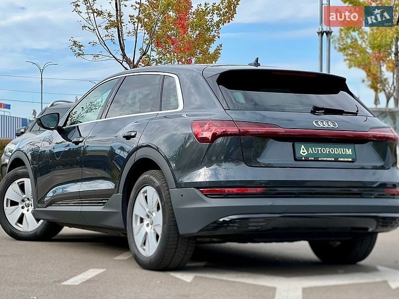 Внедорожник / Кроссовер Audi e-tron 2020 в Киеве