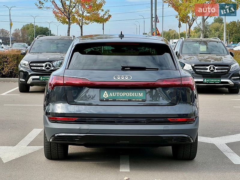 Внедорожник / Кроссовер Audi e-tron 2020 в Киеве