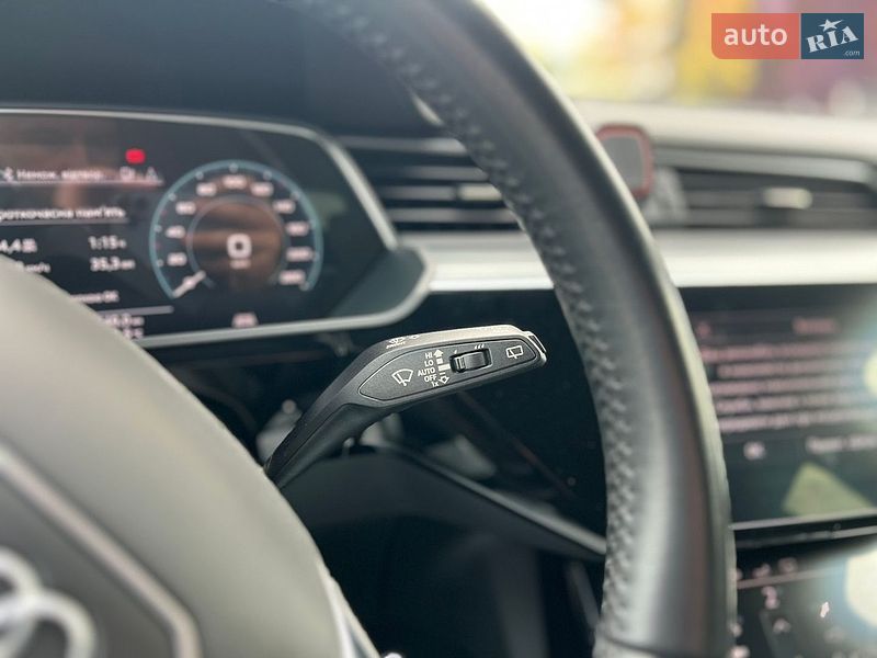 Внедорожник / Кроссовер Audi e-tron 2020 в Киеве