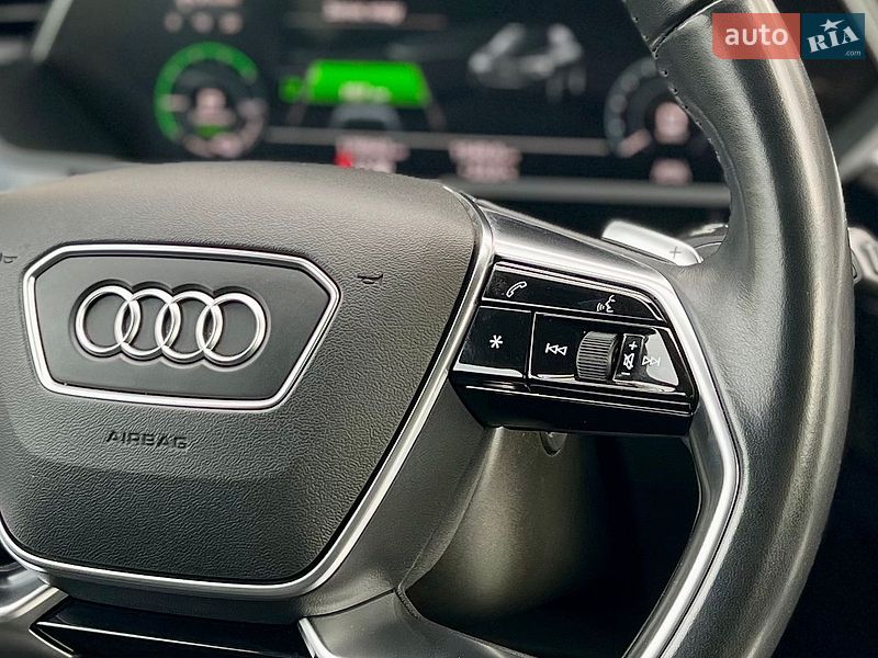 Внедорожник / Кроссовер Audi e-tron 2020 в Киеве