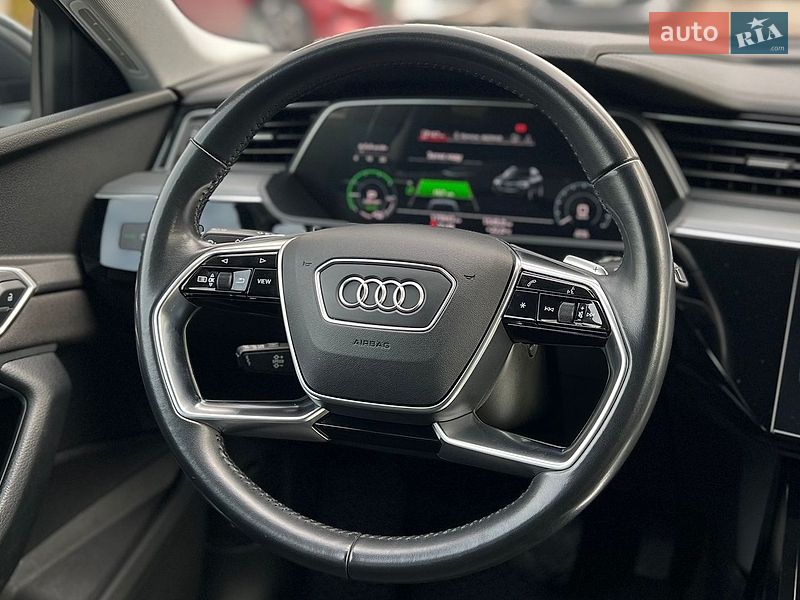 Внедорожник / Кроссовер Audi e-tron 2020 в Киеве