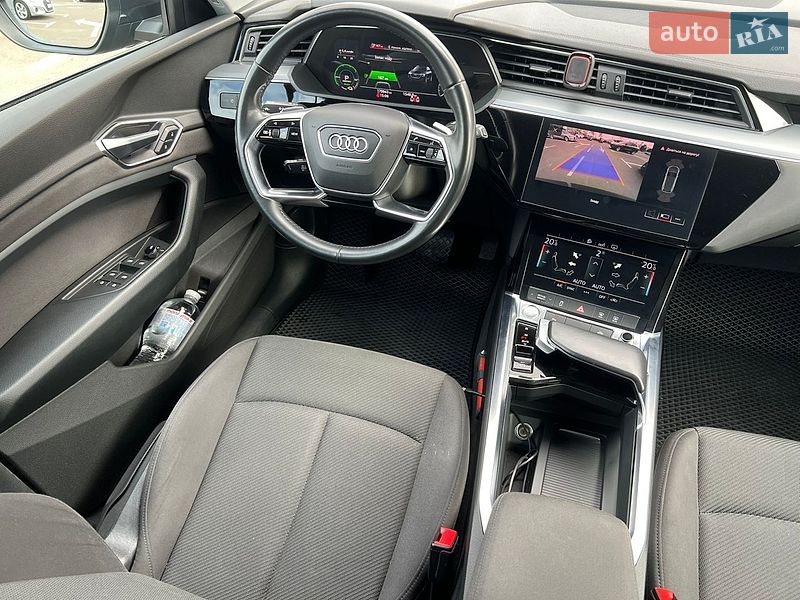 Внедорожник / Кроссовер Audi e-tron 2020 в Киеве
