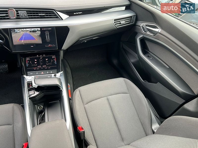 Внедорожник / Кроссовер Audi e-tron 2020 в Киеве