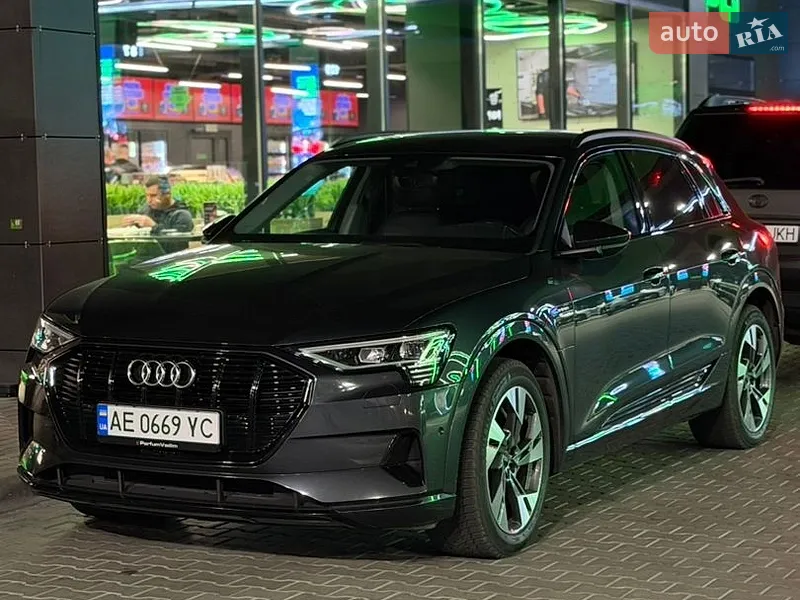 Audi e-tron 2020