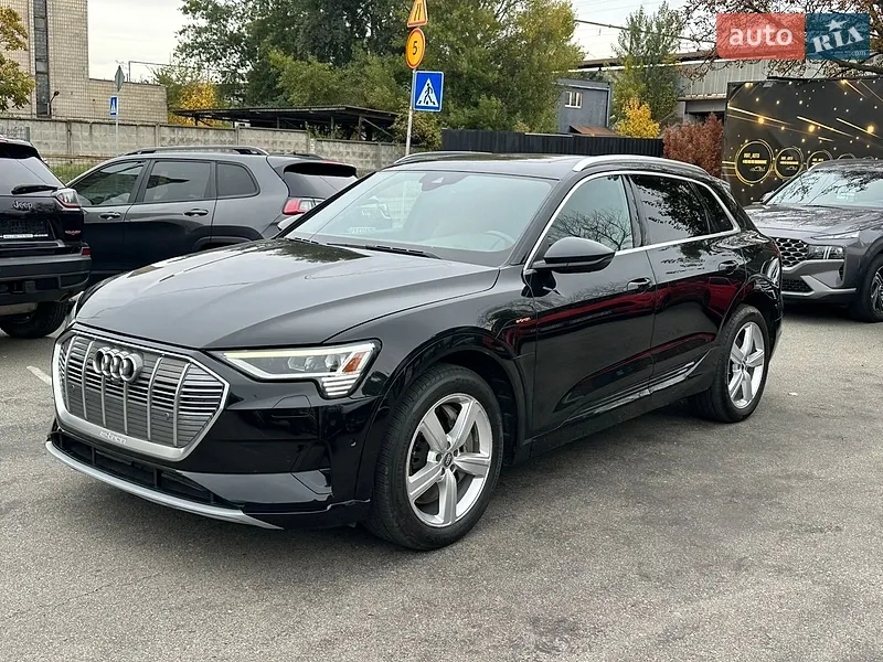 Audi e-tron